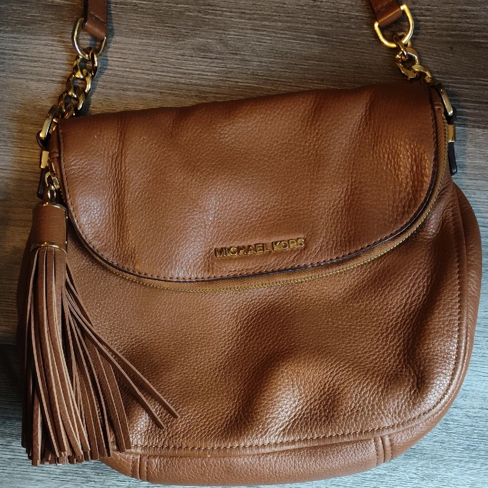 Michael Kors Tan Shoulder Bag with Gold Hardware